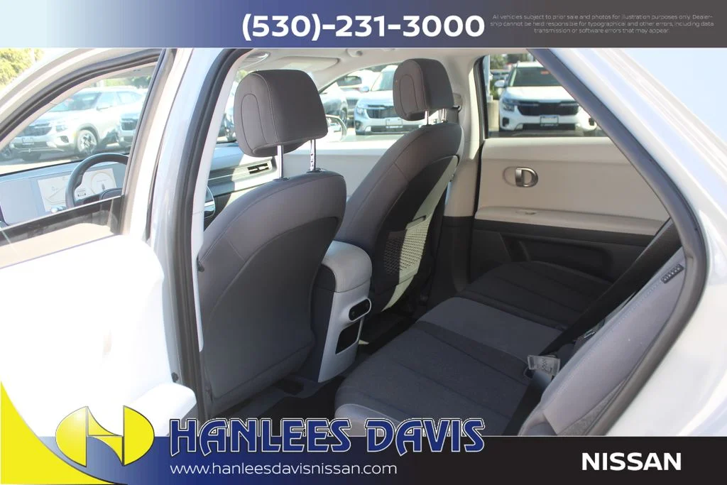 Used 2024 Gray Hyundai SEL image 18