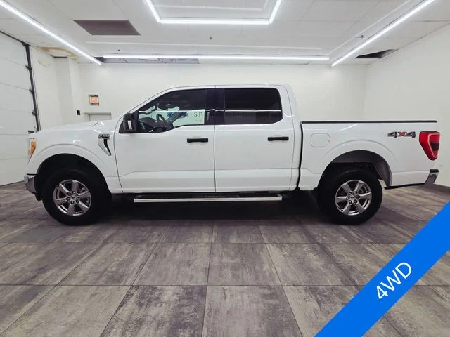 Certified Used 2021 Oxford White Ford XLT image 2