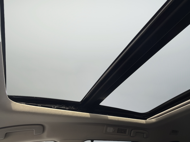 Used 2023 Black Nissan SL image 18
