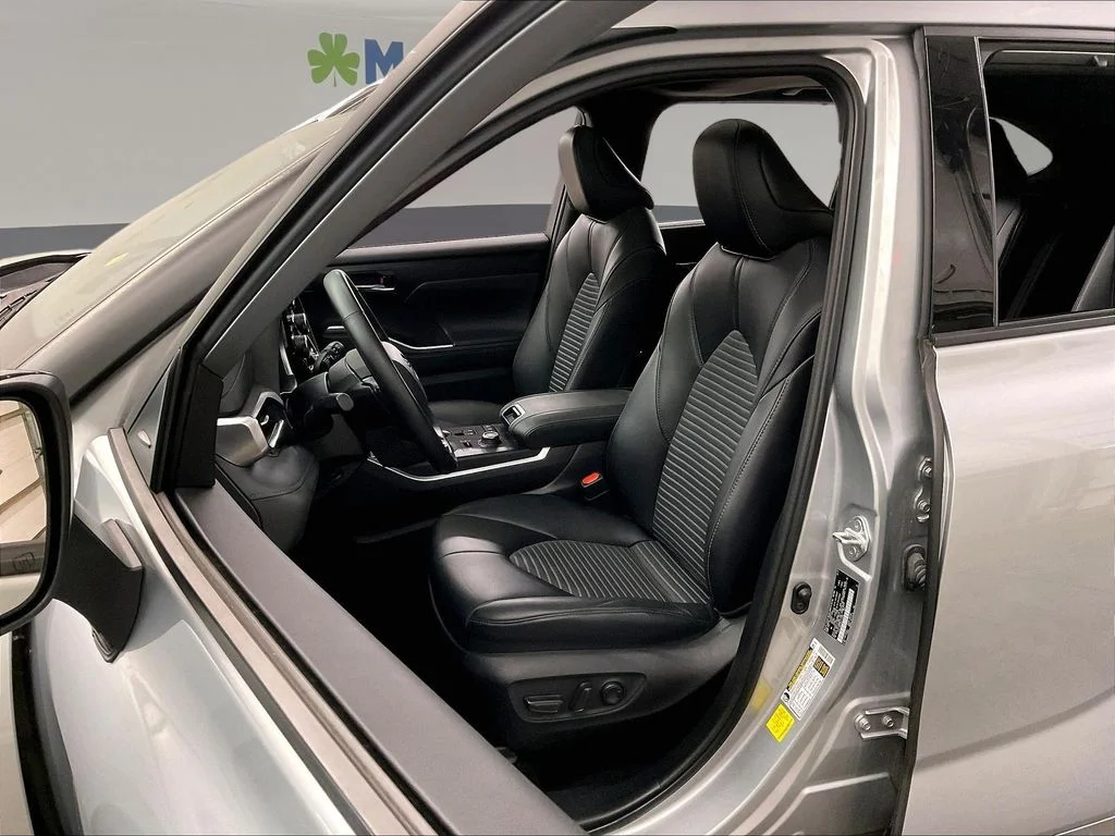 Used 2021 Silver Toyota XSE image 29