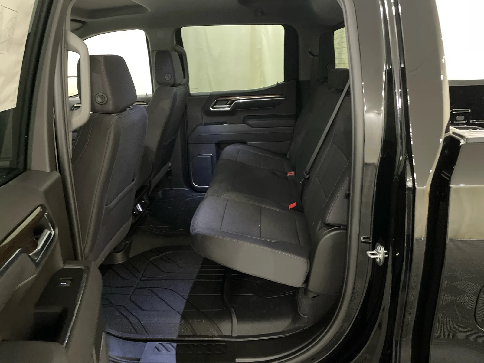 2026 Chevrolet Silverado 1500 LT - Photo 26