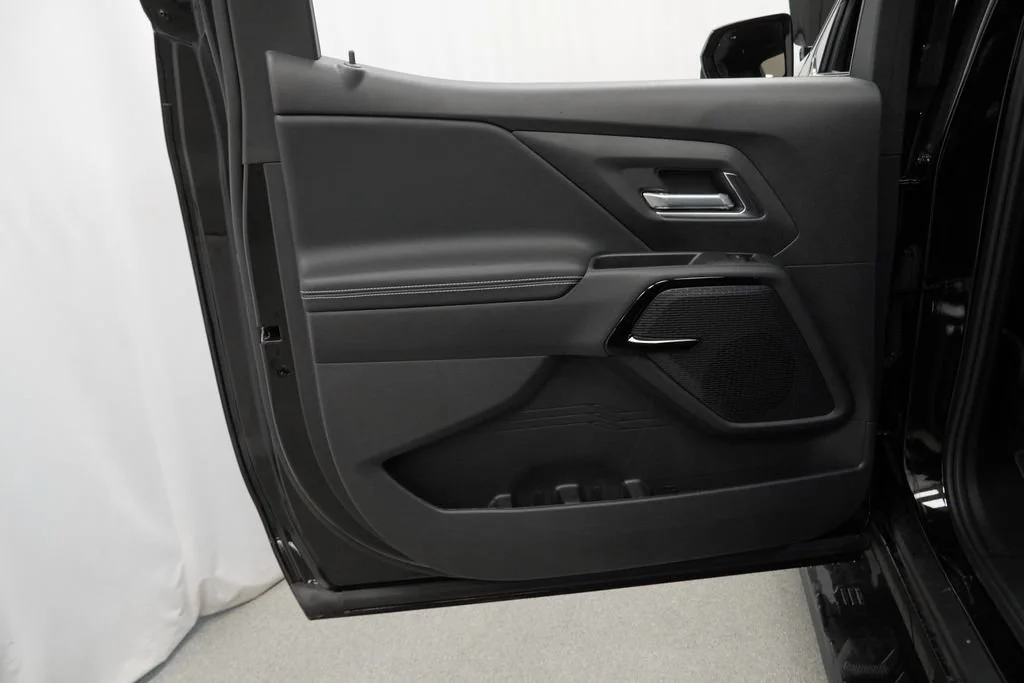 New 2026 Black Chevrolet LT - Extended Range image 22