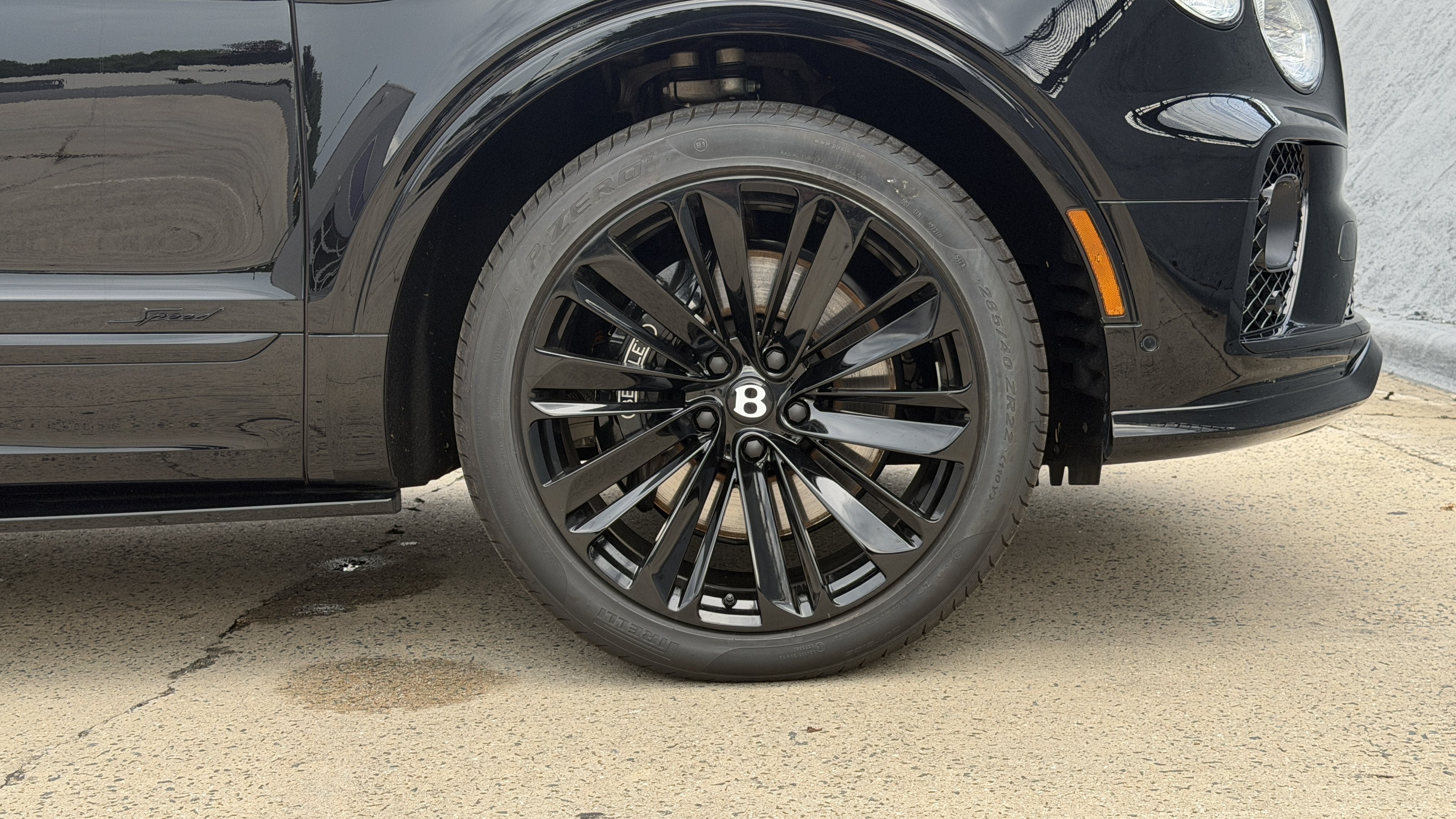 Used 2022 Beluga Bentley Speed image 6