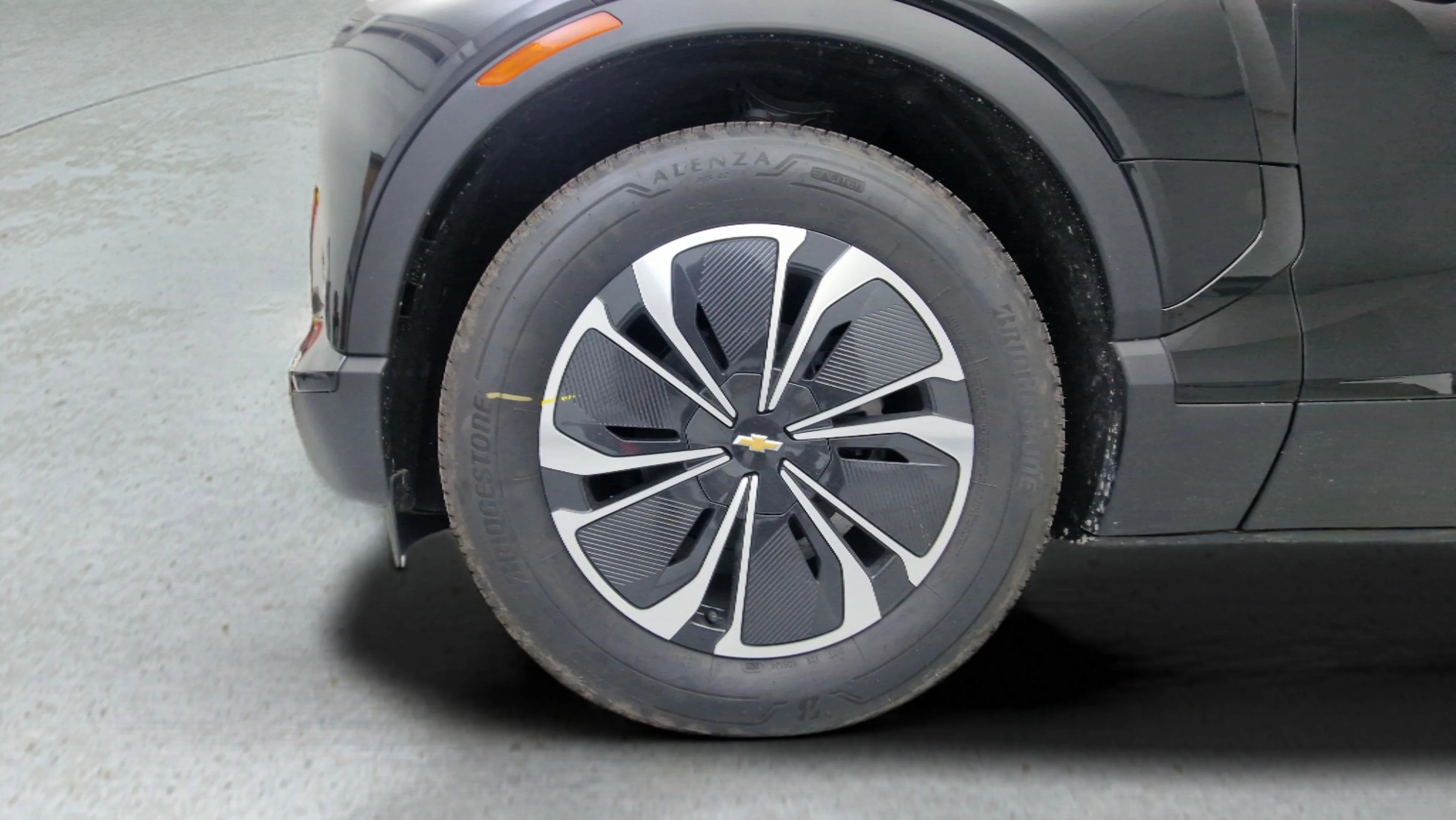New 2025 Black Chevrolet LT image 9