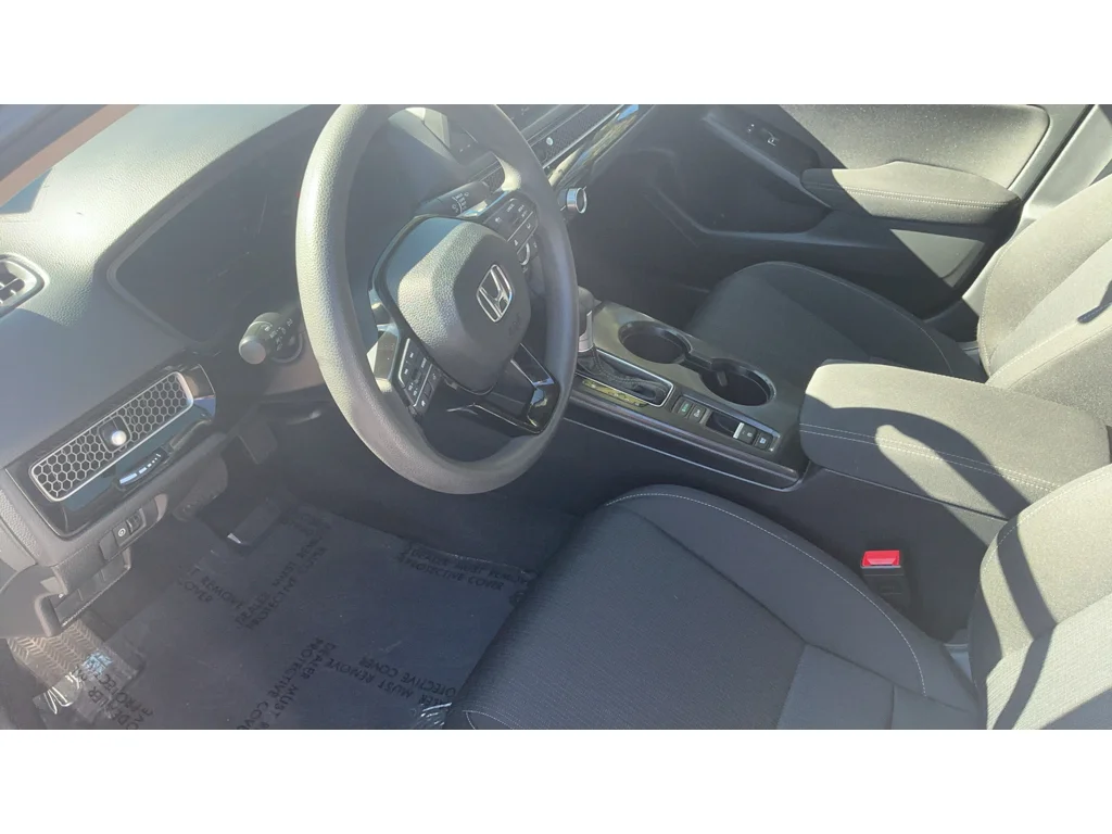 Used 2025 RALLYE RED Honda LX image 10