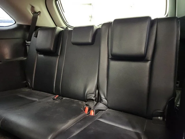 Used 2019 Gray Toyota XLE image 10