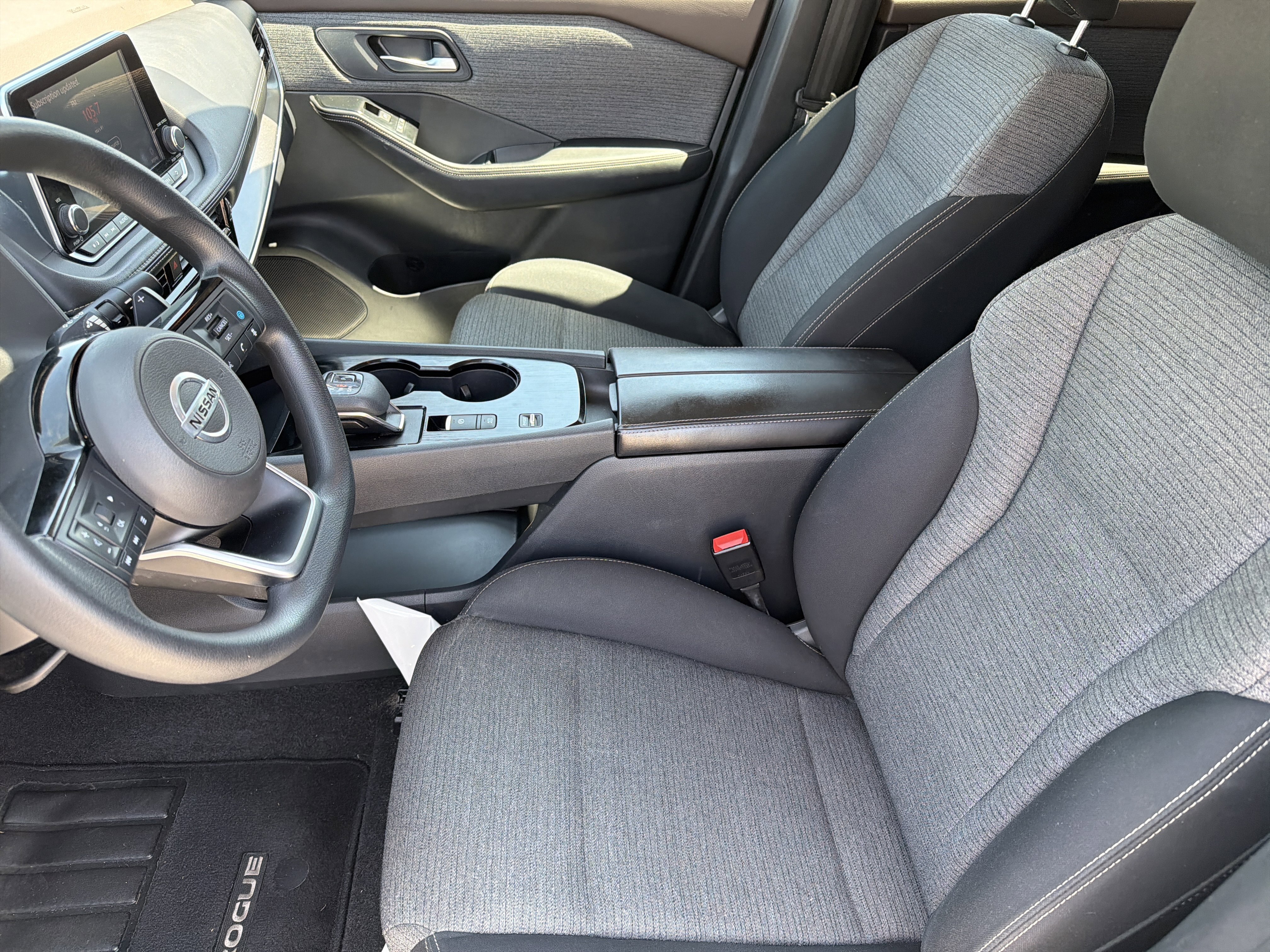 Used 2021 Brilliant Silver Metallic Nissan SV image 13