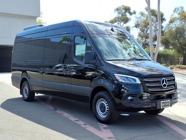 New 2026 Black Mercedes-Benz Passenger 170 WB image 17