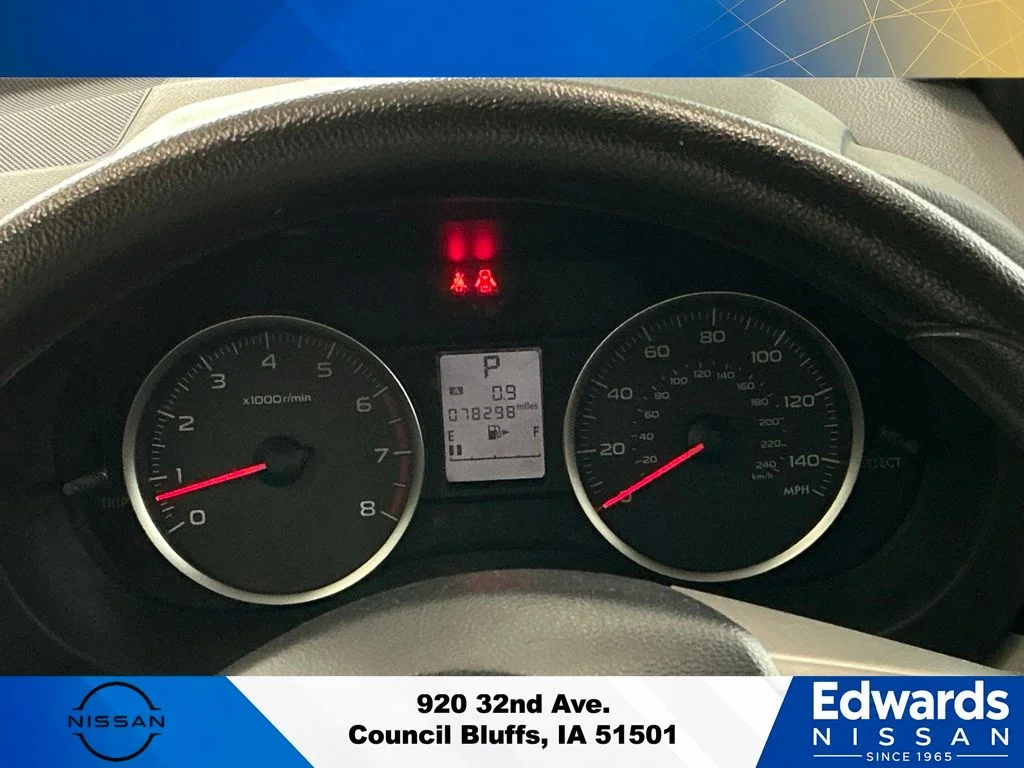 Used 2016 Silver Subaru 2.5i Premium image 16