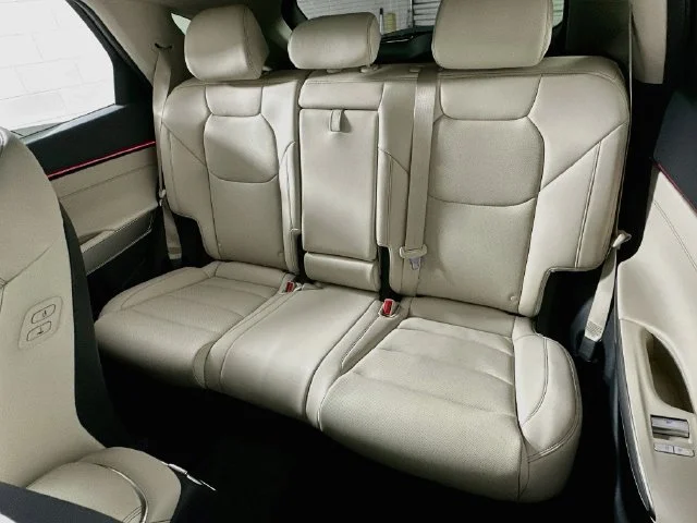 New 2027 White Genesis 2.5T Select image 12