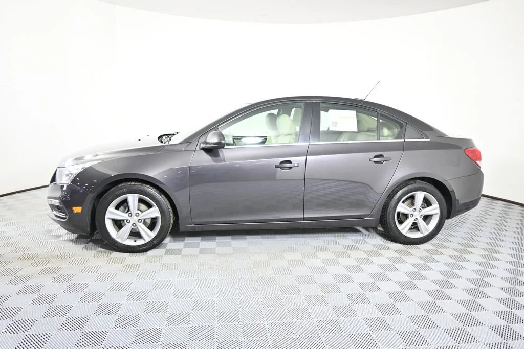 Used 2015 Chevrolet Cruze 2LT with VIN 1G1PE5SB0F7253257 for sale in Forest Lake, Minnesota