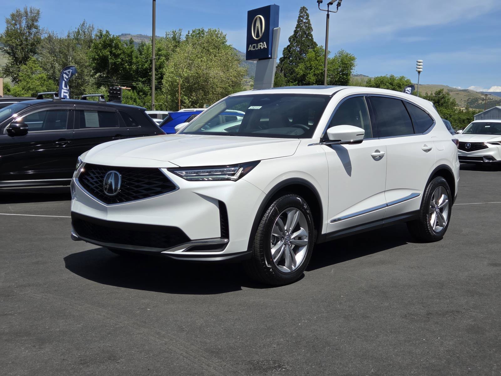 2026 Acura MDX SH-AWD's photo