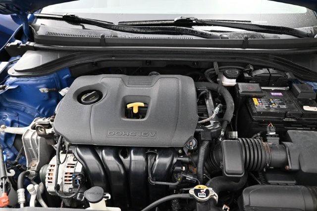 Used 2020 Blue Hyundai SE image 22