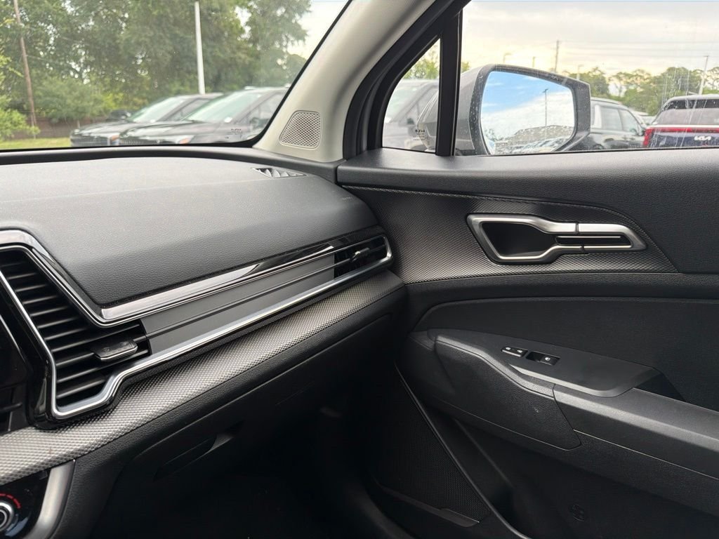 Certified Used 2024 Gray Kia LX image 17