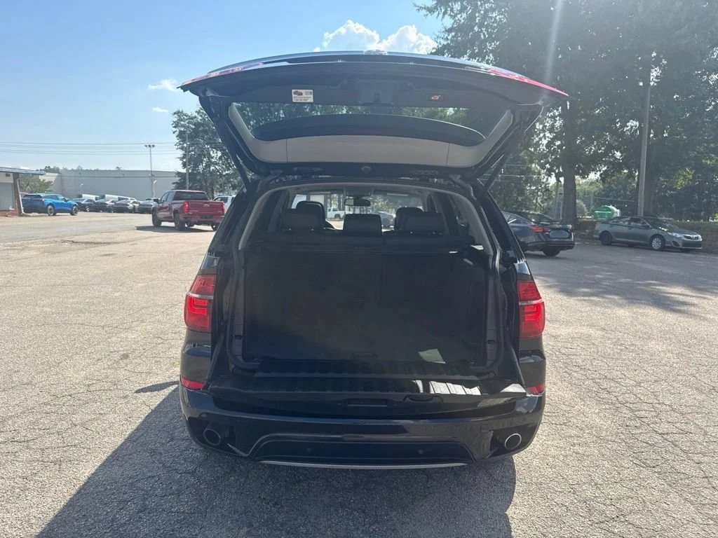 Used 2013  BMW xDrive35i image 31