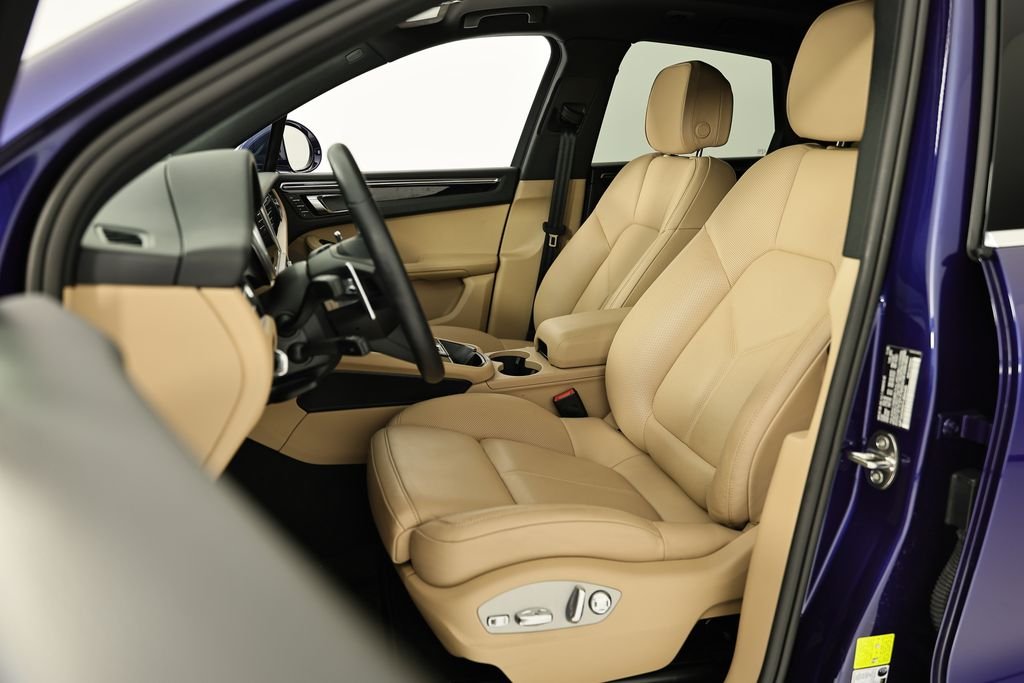 Certified Used 2026 Blue Porsche  image 5