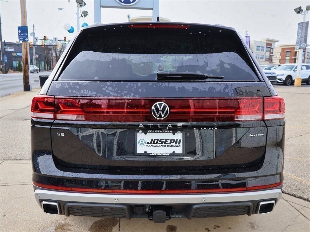 New 2026 Black Volkswagen 2.0T Peak Edition image 4