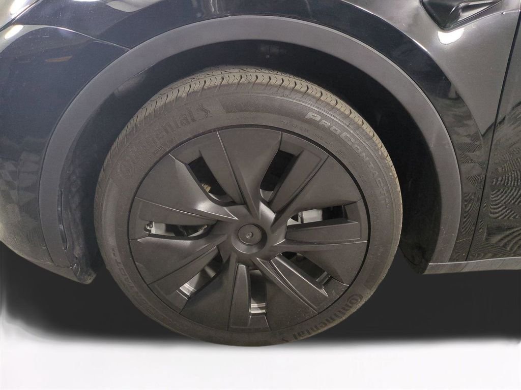 2023 Tesla Model Y Long Range - Photo 11
