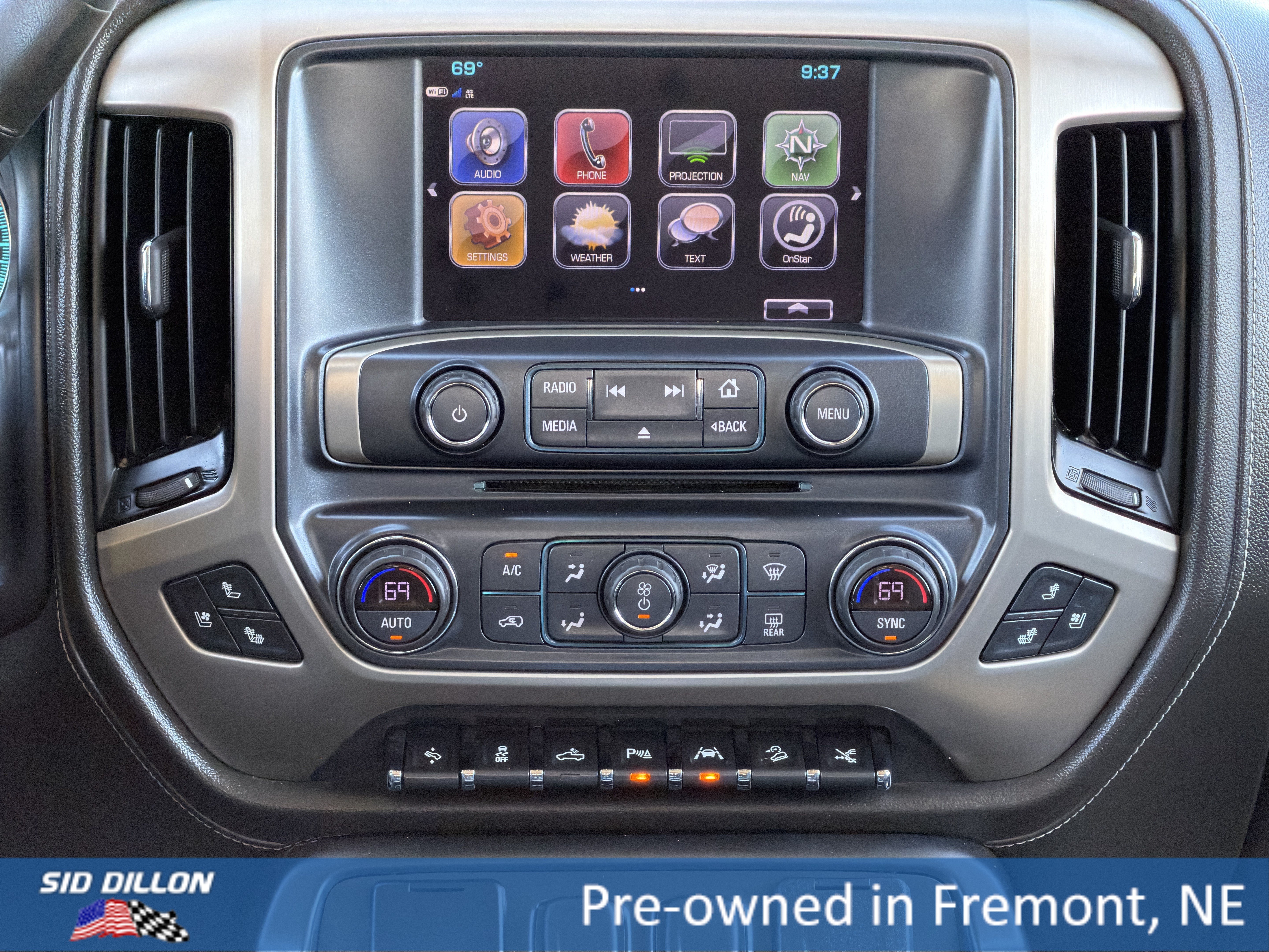Certified Used 2018 WHITE FROST TRICOAT GMC Denali image 10