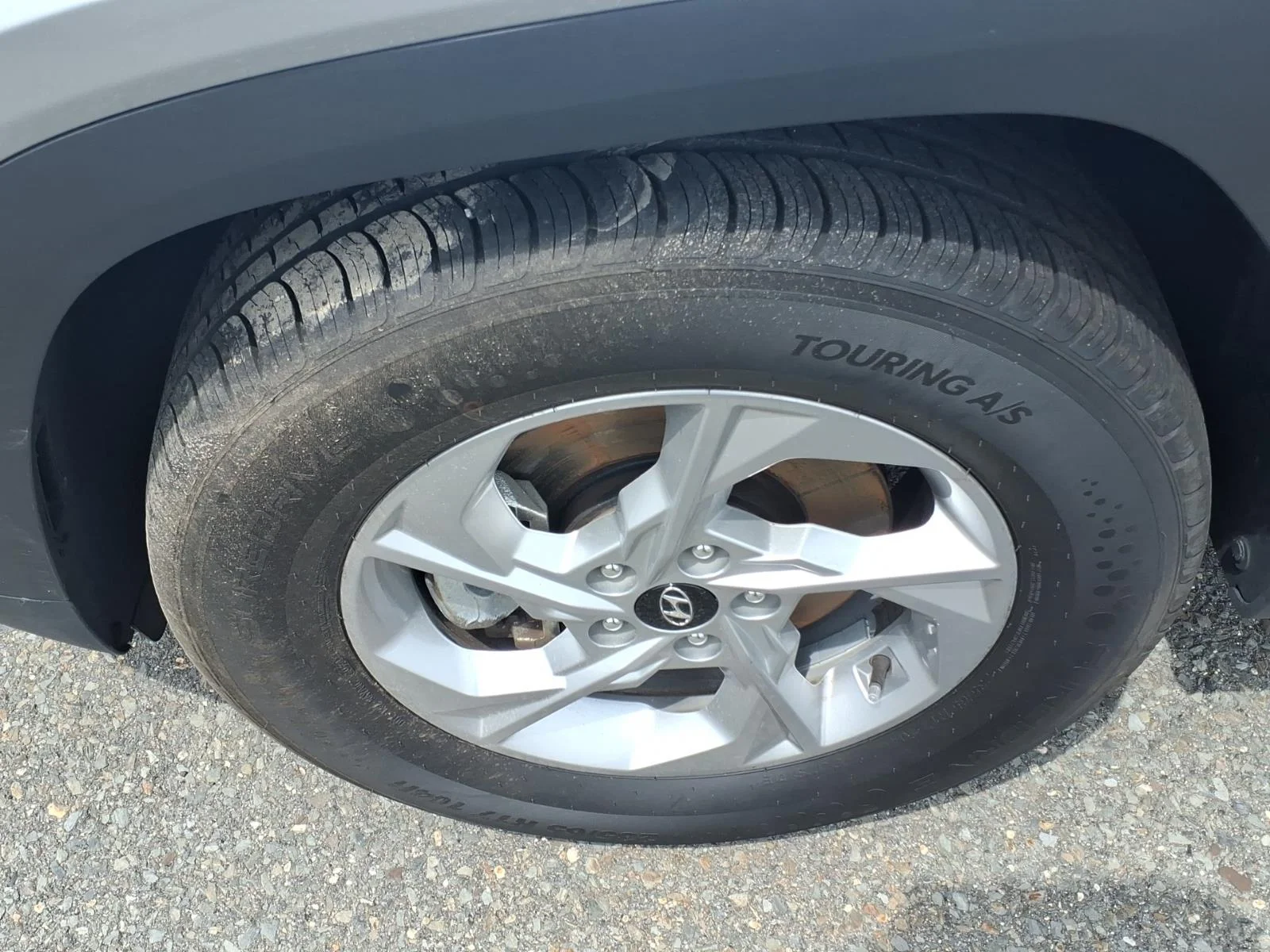 Used 2024 Shimmering Silver Hyundai SEL image 10