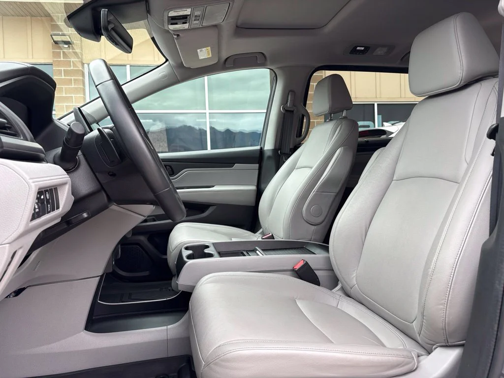 Used 2024 Gray Honda EX-L image 11