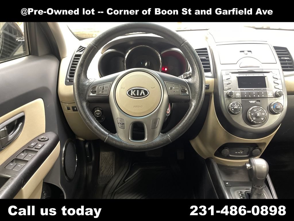 Used 2011 Gray Kia Exclaim image 17