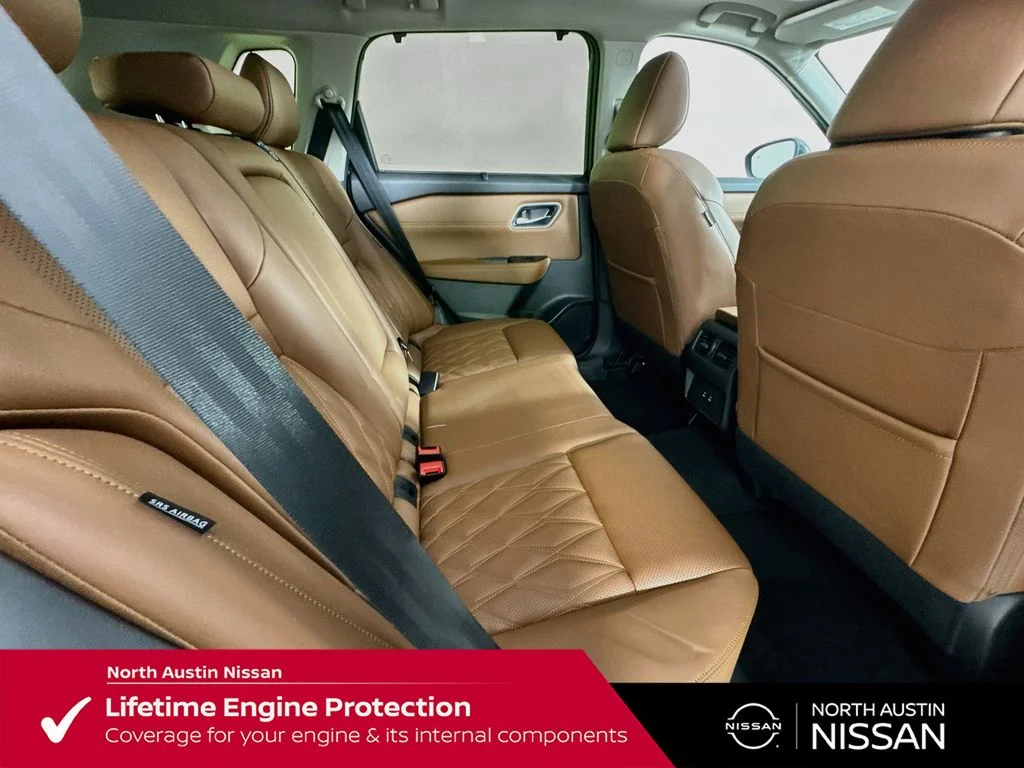 New 2026 Black Nissan Platinum image 36