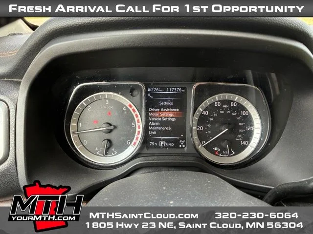 Used 2017 White Nissan Platinum Reserve image 13