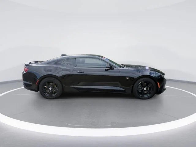 2023 Chevrolet Camaro 3LT - Photo 9