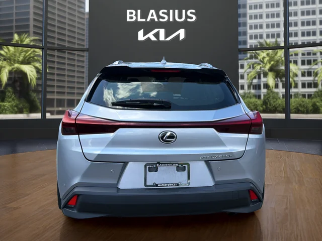 Used 2024 Silver Lexus 250h Premium image 4