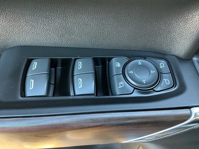 Used 2019 Smokey Quartz Metallic GMC SLT image 20