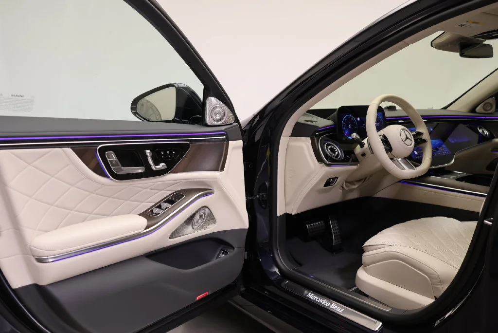 New 2027 Nautical Blue Metallic Mercedes-Benz S 580 image 34
