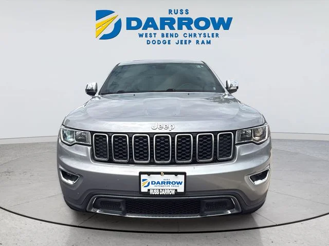 Used 2018 Silver Jeep Limited image 8