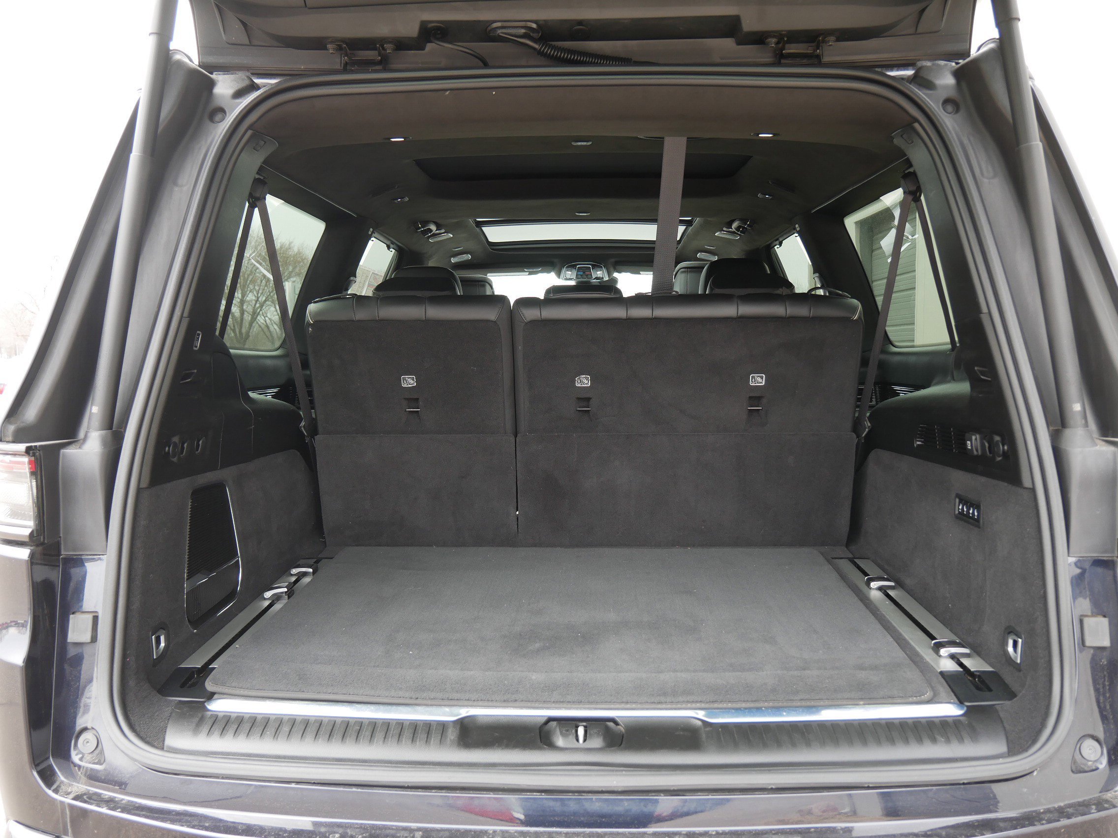 Used 2024 Midnight Sky Jeep Series II image 13