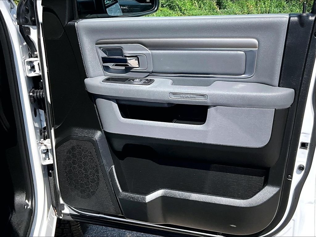 Used 2020 White Ram Warlock image 12