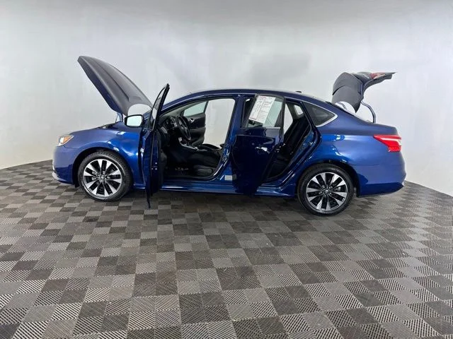 Used 2018 Blue Nissan SR image 9