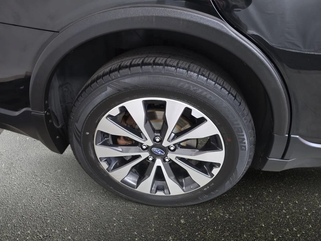 Used 2017 Black Subaru 2.5i image 31