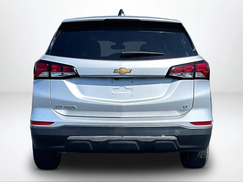 Used 2022 Silver Chevrolet LT image 4