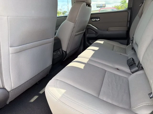 Used 2022 White Nissan SV image 15