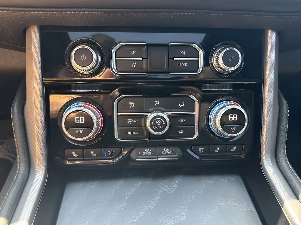 Used 2024 Sterling Metallic GMC Denali image 19