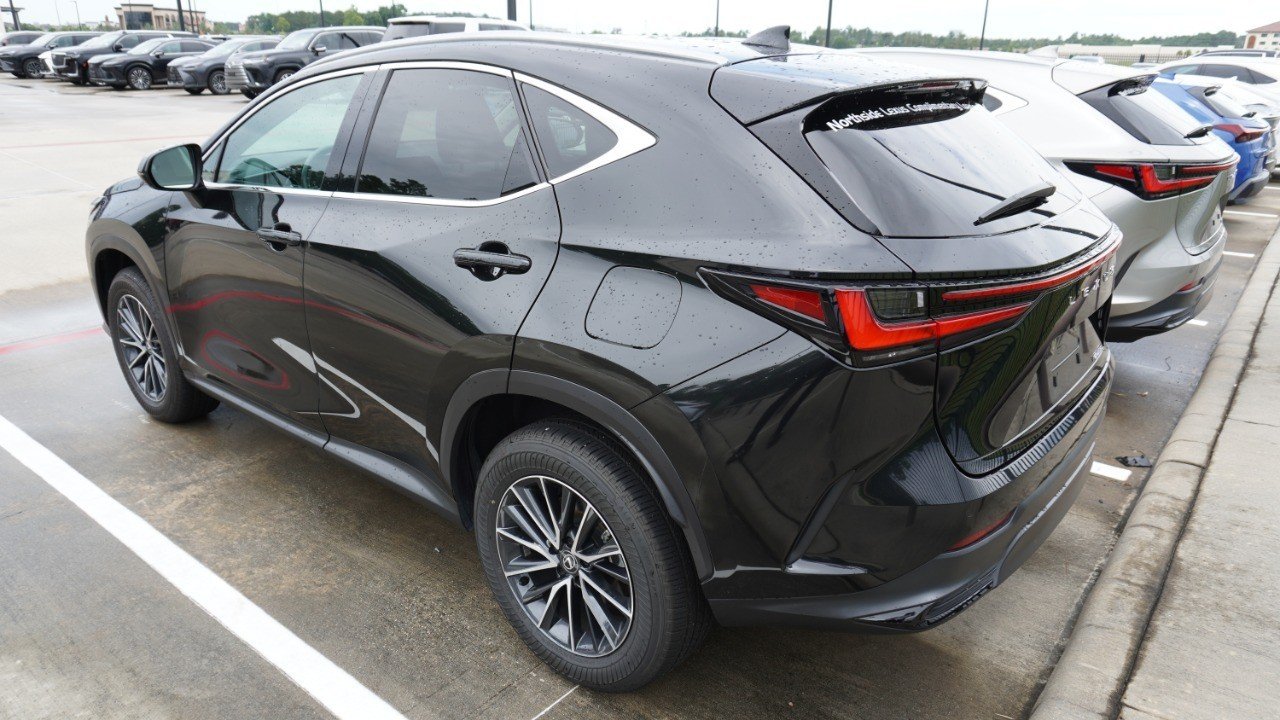 Used 2025 Black Lexus NX 250 Premium image 7