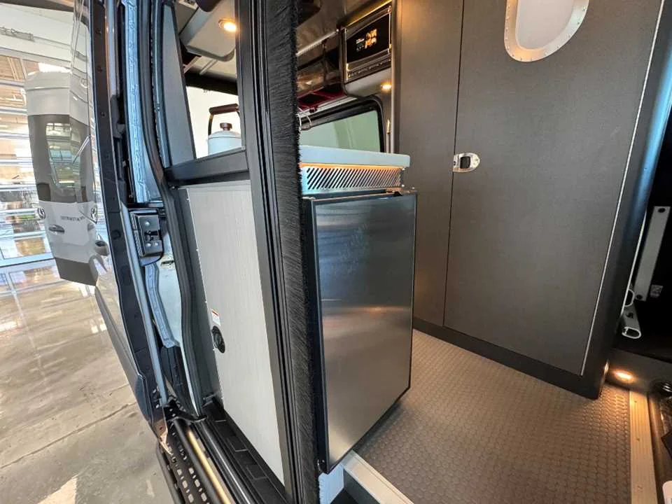 New 2026 SILVER AIRSTREAM  image 11