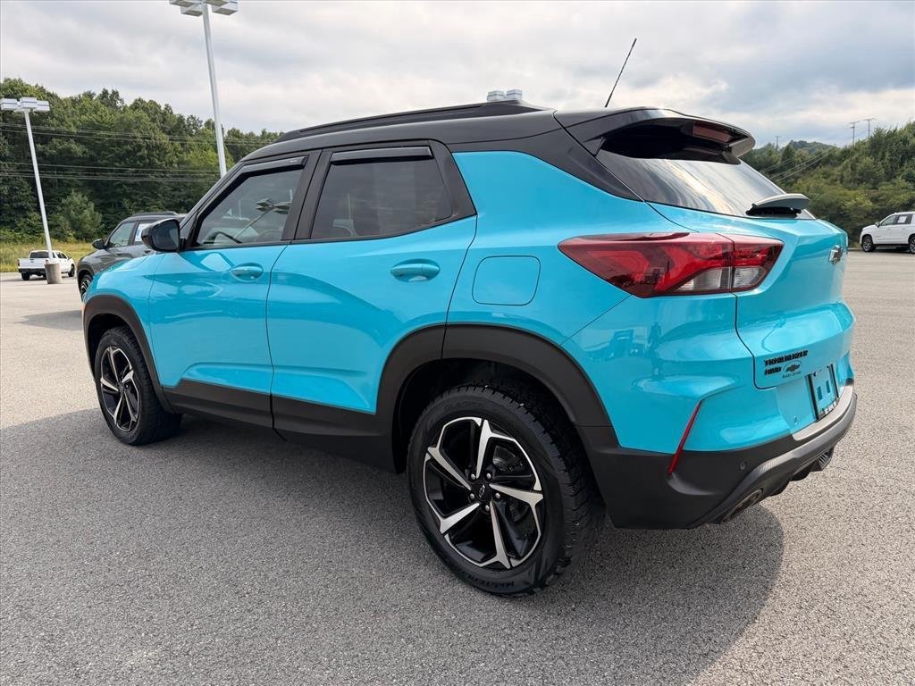 Used 2021 Oasis Blue Chevrolet RS image 3