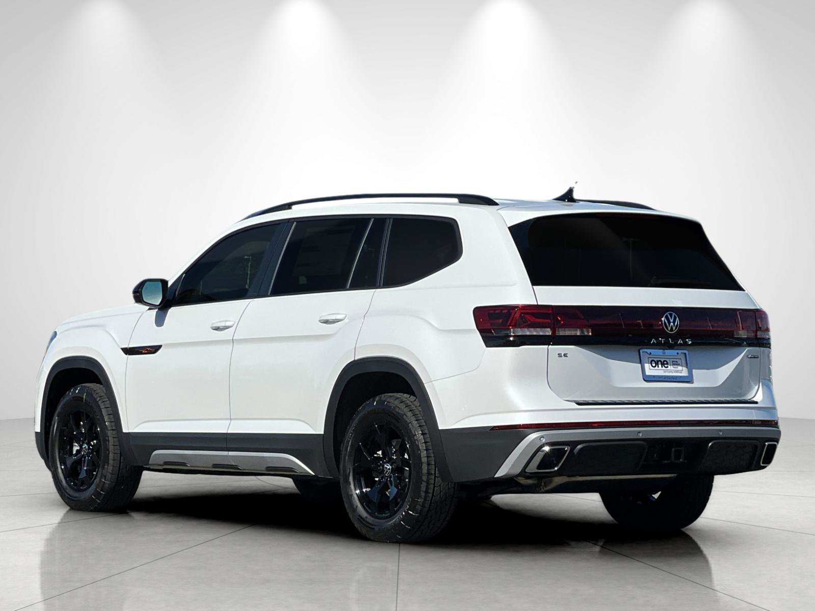 New 2026 Opal White Pearl Volkswagen 2.0T Peak Edition image 3
