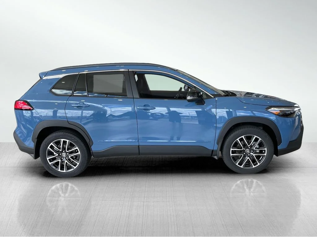 New 2026 Cavalry Blue Toyota XLE image 2