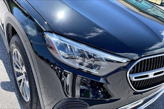Used 2024 Black Mercedes-Benz GLC 300 image 31