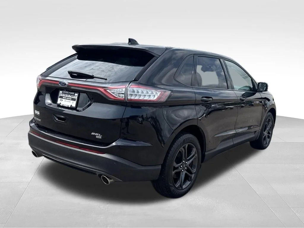 Used 2018 Shadow Black Ford SEL image 6