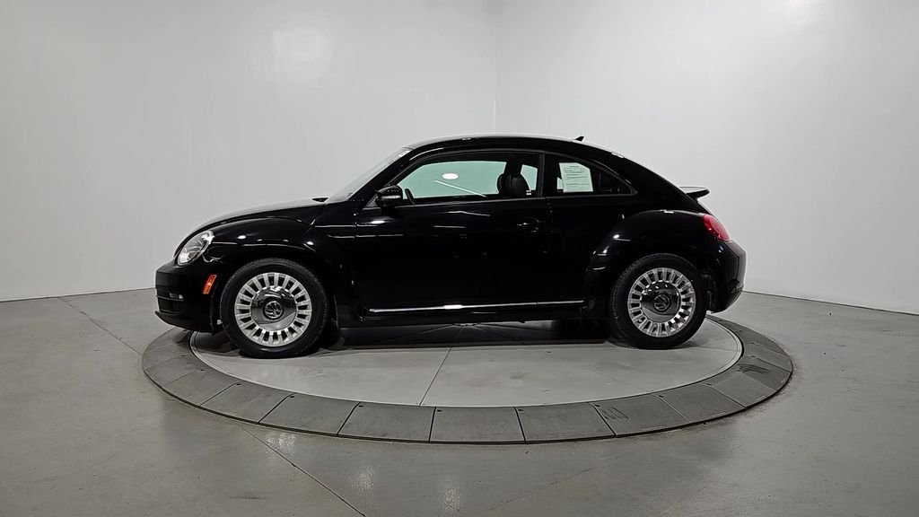Used 2016  Volkswagen 1.8T SE image 2