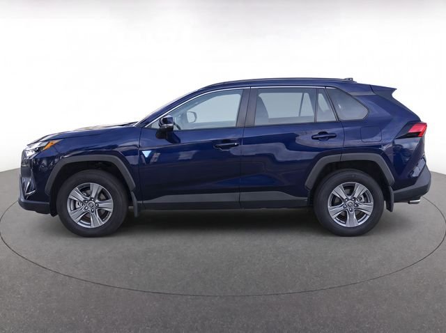 Used 2024  Toyota XLE image 6