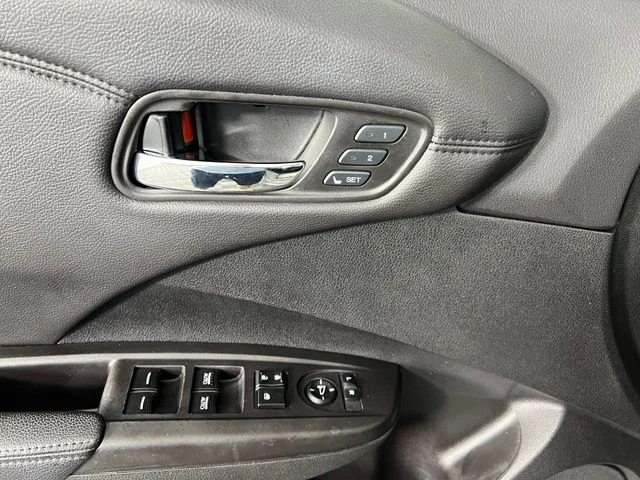 Used 2018 Lunar Silver Metallic Acura Advance Package image 14